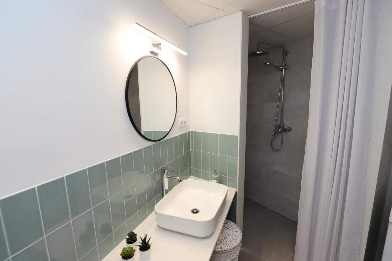 Apartaments Agneta- Timo กัมบริลส์ ภายนอก รูปภาพ