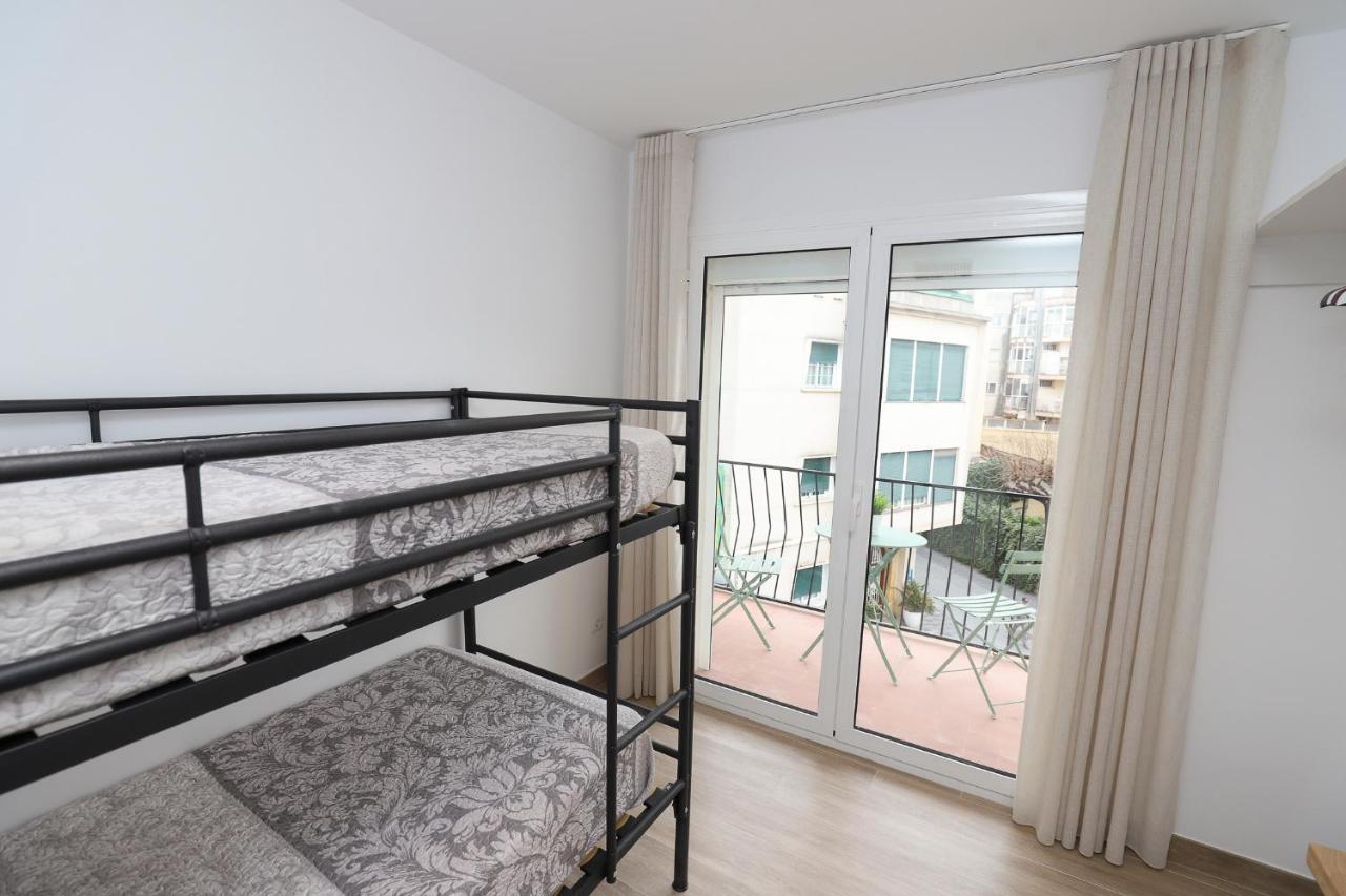 Apartaments Agneta- Timo กัมบริลส์ ภายนอก รูปภาพ